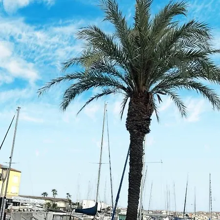 Cosy Climatise Vue Sur Port Apartment *